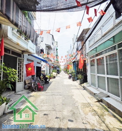 CHỈ NHỈNH 2 TỶ – 100M RA GÒ DẦU  - MT ĐƯỜNG 6M  – 2 TẦNG – DÒNG TIỀN 6TR/THÁNG Diện tích: 16m² vuông vức. Kết cấu: 2 tầng, gồm 1PN, 2WC, có ban công thoáng mát. 