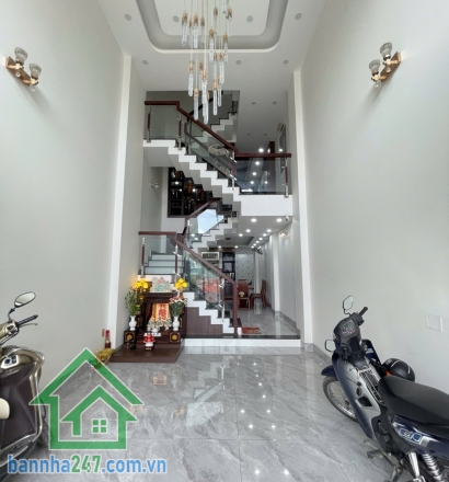 CHỈ 6,5 TỶ – SIÊU PHẨM CUỐI TÂN KỲ TÂN QUÝ – 5 PHÚT ĐẾN AEON TÂN PHÚ – NHÀ 5 TẦNG ĐẸP LUNG LINH 