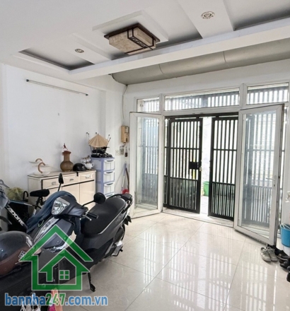 CHỈ 12,6 TỶ - Ô TÔ ĐỖ CỬA - CÁCH MẶT TIỀN TRƯỜNG SA CHỈ 10M - P. NHIÊU LỘC (QUẬN 3) - NHÀ 4 TẦNG BTCT NỞ HẬU - 48M²