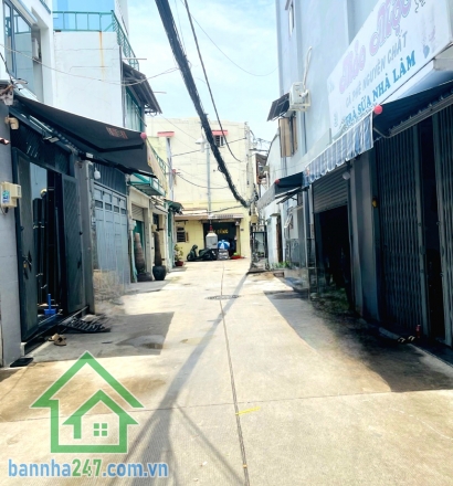 CHỈ 2,98 TỶ – NHÀ 3 TẦNG – NGAY BẢY HIỀN – LẠC LONG QUÂN – NI SƯ HUỲNH LIÊN – 2PN – 2WC – SỔ HỒNG RIÊNG - DTSD: 53M²