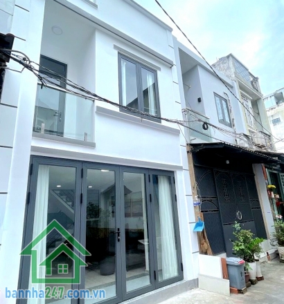CHỈ 4.9 TỶ – HXH THÔNG HƯƠNG LỘ 2 – 40M² – 3PN – 3WC – NHÀ ĐẸP ĐỦ CÔNG NĂNG * Diện tích: 4 x 10m – 40m² * Kết cấu: 2 tầng**, 3 phòng ngủ, 3WC * Hẻm xe hơi thông Mob 0933144037