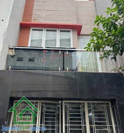 HẺM XE HƠI THÔNG – NGAY AEON - TÂY THẠNH – 2 TẦNG – SỔ NỞ HẬU – CHỈ 5.3 TỶ  Diện tích: 40m² – sổ nở hậu 4.1m – phong thủy tốt.  Nhà 1 trệt 1 lầu – 2PN – 2WC