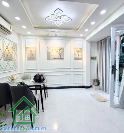 CHỈ 5.9 TỶ – NHÀ MỚI 5 TẦNG – HXH – TRUNG TÂM PHÚ NHUẬN - 3PN – 3WC