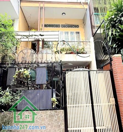 CHỈ 9,5 TỶ - KHU VIP HIẾM NHÀ BÁN – PHƯỜNG 4, TÂN BÌNH – HẺM Ô TÔ TRÁNH – 3 TẦNG BTCT – 3PN, 3WC DT: 4,2 x 12m (vuông A4). Kết cấu 1 trệt, 2 lầu BTCT kiên cố