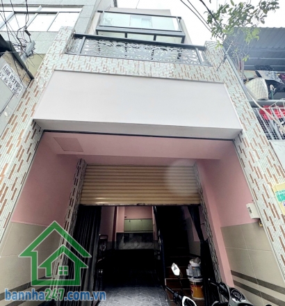CHỈ 3,55 TỶ – NHÀ MỚI 4 TẦNG BTCT – NGAY MÃ LÒ & TỈNH LỘ 10 – GẦN AEON MALL TÊN LỬA - DT: 28m² - 3PN – 4WC * Diện tích: 28m² (ngang 3.05/3.15m x 9m) * Kết cấu: Nhà đẹp 4 tầng, xây bê tông cốt thép kiên cốt với 3PN master, máy lạnh, nội thất đầy đủ, xá