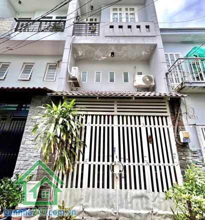 CHỈ 4,45 TỶ – NHÀ ĐẸP 4 TẦNG BTCT + TUM – HẺM 4M THÔNG – MIẾU GÒ XOÀI - 3PN - 2WC Diện tích: 4x8m (nở hậu tài lộc), công nhận 31.9m² – sổ hồng riêng. Kết cấu: 1 trệt, lửng, 1 lầu, sân thượng + tum đầy đủ công năng. 3 phòng ngủ, phòng thờ, phòng giặt, 2WC 