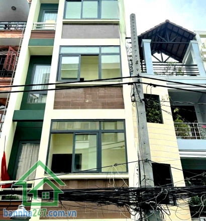 CHỈ 22,79 TỶ – MẶT TIỀN KINH DOANH TÂN BÌNH – GẦN SÂN BAY - CHDV 5 TẦNG ĐÚC – 11 PHÒNG (CÓ THỂ MỞ RỘNG 14 PHÒNG) THANG MÁY – PCCC CHUẨN – SỔ MỚI 2025 cực hiếm: • Diện tích: 96m² (4.1 x 24m) – vuông vức • Kết cấu: 5 tầng đúc kiên cố – nhà mới xây xong • Th