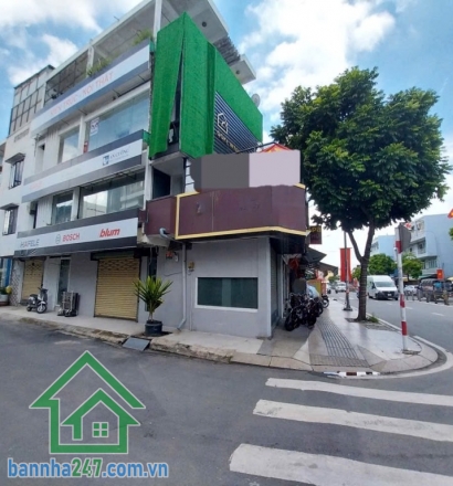 17 TỶ – BÁN NHÀ LÔ GÓC MTKD LŨY BÁN BÍCH, TÂN PHÚ * DT: 67,3m² (5,3 x 16)m, lô góc 2 mặt thoáng, hẻm hông 5m đậu xe tiện lợi * Kết cấu 4 tầng kiên cố, hoàn công đủ. 