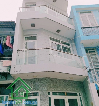 CHỈ 5,8 TỶ – HẺM THÔNG – TRƯỚC NHÀ HƠN 6M – KINH DOANH TỐT  Căn nhà vị trí đẹp – hẻm rộng hiếm – vừa ở vừa kinh doanh cực tiện! Diện tích: 4 × 9m – vuông vức