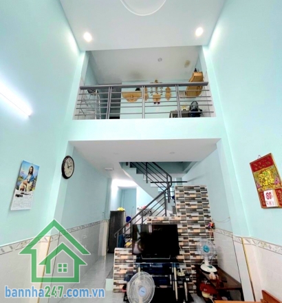 CHỈ 5 TỶ - HẺM XE HƠI - TRẦN THỊ TRỌNG - TÂN BÌNH Căn nhà gọn gàng, chắc chắn, phù hợp khách mua ở ngay hoặc khai thác cho thuê tại khu trung tâm. Diện tích: 39,4m²  Mob 0933144037