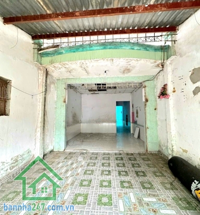 BÌNH TÂN – MÃ LÒ – KHU PHÂN LÔ – ĐƯỜNG NHỰA 8MCHỈ 6,45 TỶ – DT 67M² Diện tích: 67m² – ngang 4m vuông vức, không lỗi phong thủy Hiện trạng: 1 PN – 1 WC Phòng