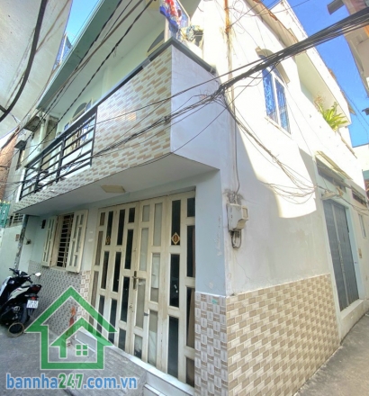 CHỈ 3.25 TỶ (BỚT LỘC)NHÀ TT QUẬN 11 – KẾ ĐẦM SEN – HẺM Ô TÔ THÔNG – NỞ HẬU – ĐANG CHO THUÊ 8.5TR/THÁNG Kết cấu: 1 trệt 1 lầu, gồm PK, bếp, 1PN, 2WC. (CÓ THỂ THÊM 1 PN)