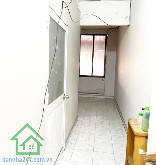 CHỈ 15.5 TỶ – MẶT TIỀN KHU VIP BÀU CÁT – TÂN BÌNH Diện tích hiếm: 99m² (4x25m). Chính chủ, chưa qua đầu tư – giá trị thật. Kết cấu: 1 trệt, 1 lửng, 4PN