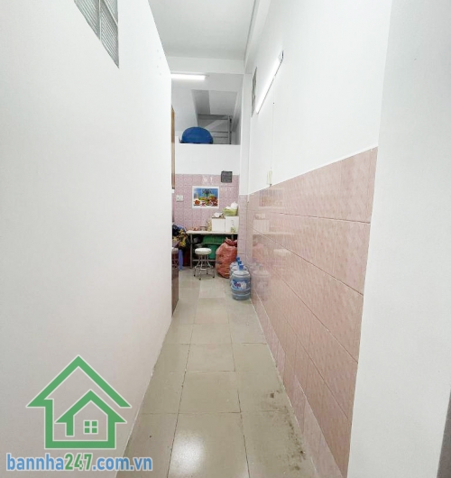 CHỈ 10,5 TỶ - NHÀ QUẬN 10 – 57M² – 4 TẦNG – 7PN – 7WC – HẺM Ô TÔ TRÁNH NHAU  Nhà xây BTCT chắc chắn, 4 tầng, phù hợp gia đình đông người hoặc khai thác cho thuê. Hẻm xe tải tránh. 