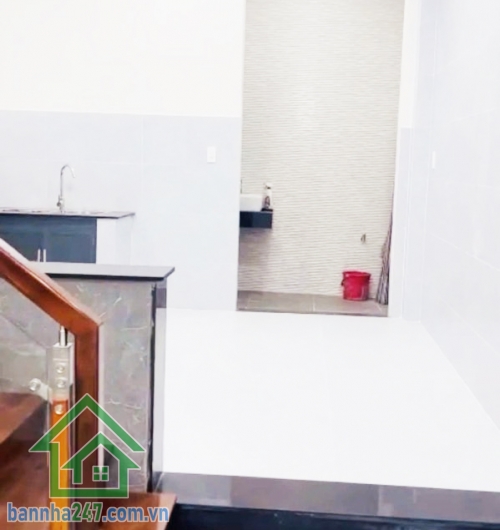 CHỈ 14,5 TỶ - MTKD ĐƯỜNG 10M – KHU BÀU CÁT, TÂN BÌNH Diện tích: 72m² (4x18m) – Kết cấu 1 trệt 1 lầu, 2PN, 2WC. Tầng trệt tiện kinh doanh, hiện đang cho thuê 20TR/tháng.