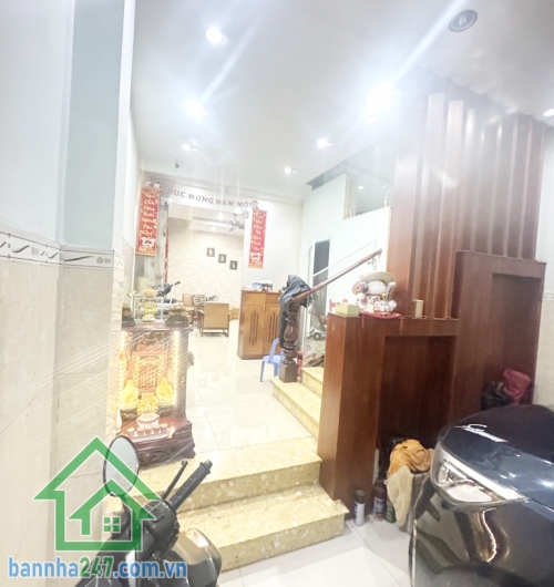 CẦN BÁN NHÀ SIÊU PHẨM 5 TẦNG – NGANG 4x16 – ĐƯỜNG NHỰA 8M – NGAY NGUYỄN SƠN – TRUNG TÂM TÂN PHÚ – CHỈ 9.9 TỶ Đường trước nhà nhựa 8m, xe tải tránh thoải mái,  thông ra Nguyễn Sơn, Luỹ Bán Bích, Bàu Cát – Tân Bình.