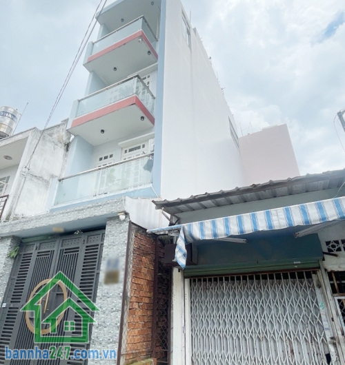 NHỈNH 6 TỶ - NHÀ MẶT TIỀN ĐƯỜNG 8M – NGAY LŨY BÁN BÍCH -  DT: 52m²  SHR,  PHÁP LÝ CHUẨN. Hiện trạng nhà cấp 4, coi như mua đất tặng nhà. Mặt tiền đường nhựa 8m