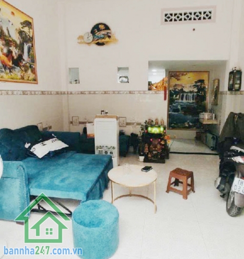 CHỈ 4,6 TỶ - NHÀ ĐẸP – 36.5m²  - 3 TẦNG – HẺM XE HƠI – ĐƯỜNG TÂN THÀNH, TÂN PHÚ - 3PN – 3WC   Diện tích: 36.5m² (4.3 x 8.5m), sổ hồng riêng, vuông vức. Kết cấu: 1 trệt, 1 lửng, 1 lầu, 3 PN, 3WC. Nhà đã sửa mới, dọn vào ở ngay.