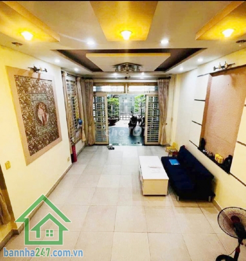 CHỈ 18.9 TỶ – BIỆT THỰ PHỐ NGANG KHỦNG – PHẠM VĂN HAI, P3, TÂN BÌNH DT: 133m² (4.7 x 18m) – Sổ hồng riêng, pháp lý chuẩn. Kết cấu: 3 tầng – 4PN – 4WC. Nhà chính chủ lâu năm.