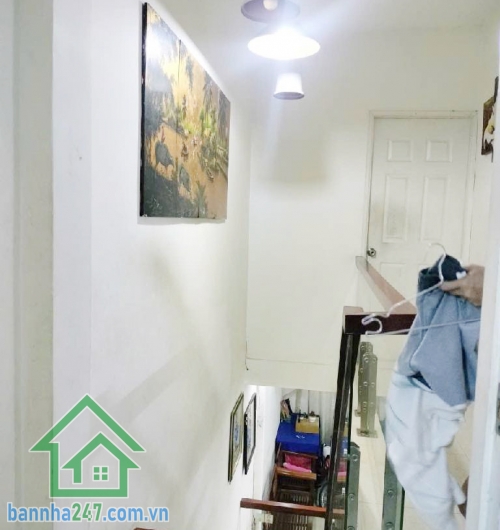 CHỈ 4.65 TỶ - GÒ DẦU – TÂN QUÝ – TÂN PHÚ – NHÀ 2 TẦNG, DT 45M2  Kết cấu: 1 trệt, 1 lầu, 2 phòng ngủ, 2 WC, phòng khách, bếp đầy đủ công năng. Nhà nằm gần AEON. . 
