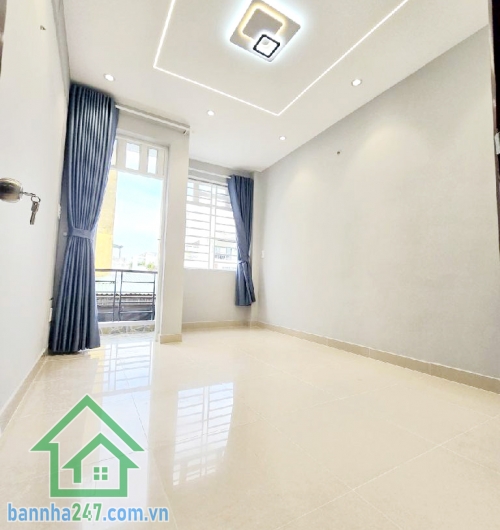 NHÀ ĐẸP MỚI XÂY – KHU BÀU CÁT – ĐỒNG ĐEN – HXH – FULL NỘI THẤT – CHỈ NHỈNH 7,18 TỶ Diện tích: 37m2 (3.3 x 12)m - 4 Tầng (1 trệt 2 lầu + sân thượng), 4PN, 1 phòng thờ, 3WC.