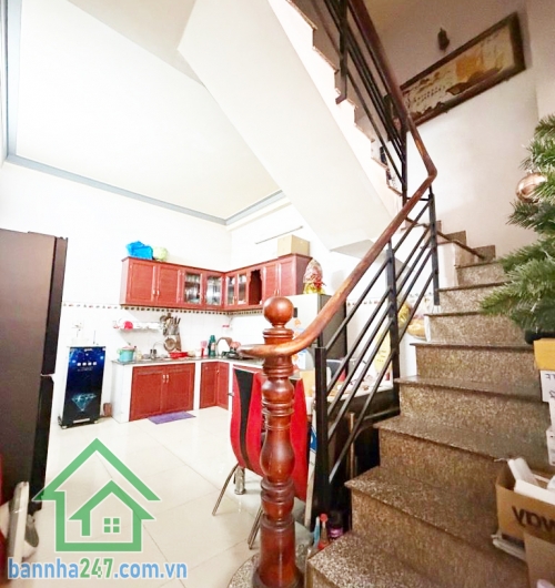 CHỈ 7.85 TỶ - NHÀ ĐẸP 3 TẦNG - HẺM XE TẢI 7M - NGAY LÊ VĂN QUỚI - NGÃ TƯ BỐN XÃ - GIÁP TÂN PHÚ - DT: 52M2 (4x13)M 4PN, 3 WC Diện tích: 52m2. SSổ riêng đẹp, hoàn công đầy đủ, mua bán công chứng nhanh. Liên hệ xem nhà: 0933 144 037