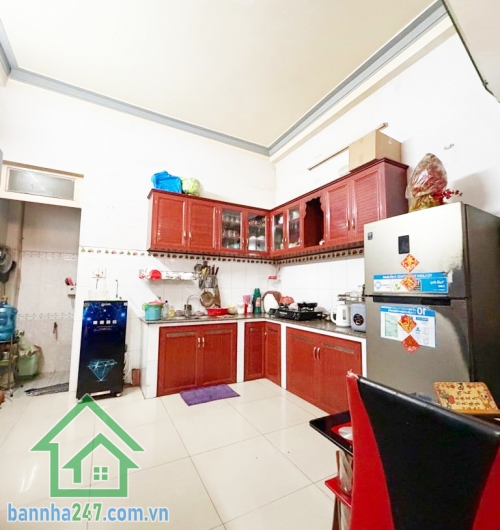 CHỈ 7.85 TỶ - NHÀ ĐẸP 3 TẦNG - HẺM XE TẢI 7M - NGAY LÊ VĂN QUỚI - NGÃ TƯ BỐN XÃ - GIÁP TÂN PHÚ - DT: 52M2 (4x13)M 4PN, 3 WC Diện tích: 52m2. SSổ riêng đẹp, hoàn công đầy đủ, mua bán công chứng nhanh. Liên hệ xem nhà: 0933 144 037