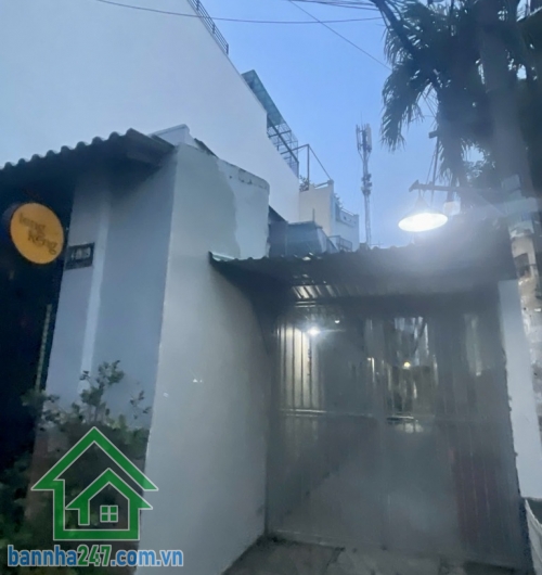 CHỈ 6,9 TỶ – NHÀ 4 TẦNG BTCT – KHU BÀU CÁT * DT: 60m² (4.8 x 13m). * Kết cấu: 1 trệt 3 lầu, tổng 4PN – 3WC. * Hẻm xe hơi, an ninh, yên tĩnh – có cổng rào.