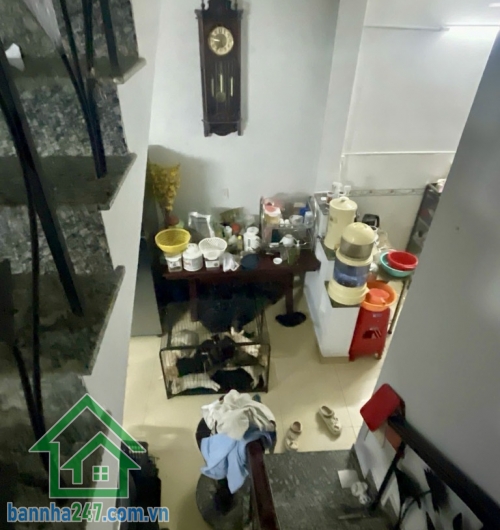 CHỈ 6,9 TỶ – NHÀ 4 TẦNG BTCT – KHU BÀU CÁT * DT: 60m² (4.8 x 13m). * Kết cấu: 1 trệt 3 lầu, tổng 4PN – 3WC. * Hẻm xe hơi, an ninh, yên tĩnh – có cổng rào.