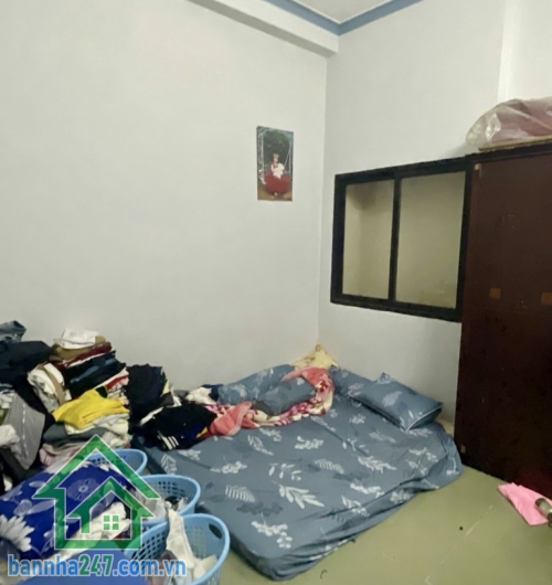 CHỈ 6,9 TỶ – NHÀ 4 TẦNG BTCT – KHU BÀU CÁT * DT: 60m² (4.8 x 13m). * Kết cấu: 1 trệt 3 lầu, tổng 4PN – 3WC. * Hẻm xe hơi, an ninh, yên tĩnh – có cổng rào.