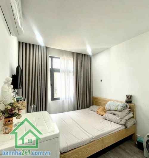 CHỈ 7,3 TỶ – NHÀ 4 TẦNG BTCT – HẺM 4M CÁCH MẠNG THÁNG TÁM - THÔNG - P.5 TÂN BÌNH – GIÁP QUẬN 10 – KHU SÂN BAY - 4 PN – 3 WC Diện tích: 46m² (4,4m x 10m) – vuông vức
