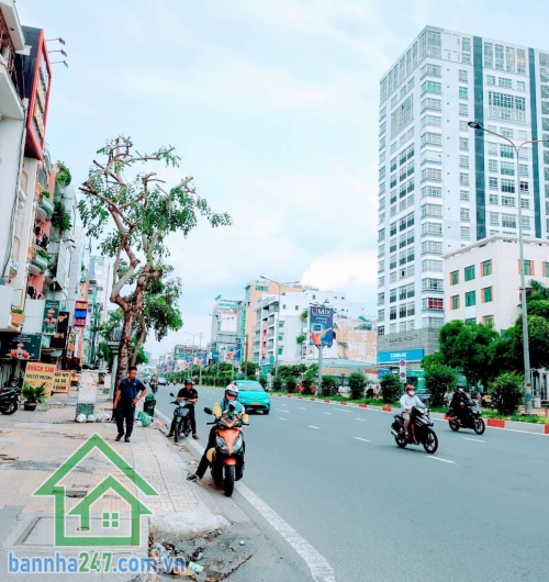 NHỈNH 14 TỶ – CHÍNH CHỦ BÁN NHÀ 3 TẦNG – CÁCH MẶT TIỀN CỘNG HÒA 50M – Ô TÔ NGỦ TRONG NHÀ