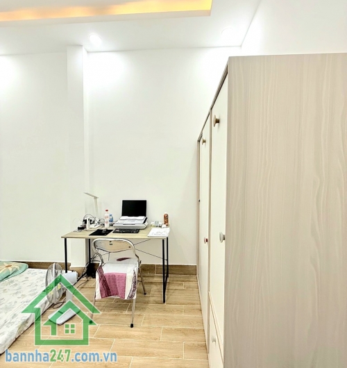 CHỈ 11,5 TỶ - MTKD ĐƯỜNG RỘNG 13M – KHU TÂN THÀNH (TÂN PHÚ) – KD ĐỈNH – NGAY LUỸ BÁN BÍCH – TÂN SƠN NHÌ - DT 81M² (4.1 x 20) – 2 TẦNG – 3PN – 3WC Diện tích – Kết cấu: 4.1 x 20m – công nhận đủ 81m².  2 tầng kiên cố – 3PN – 3WC - Hướng Nam lệch Tây - Đường 