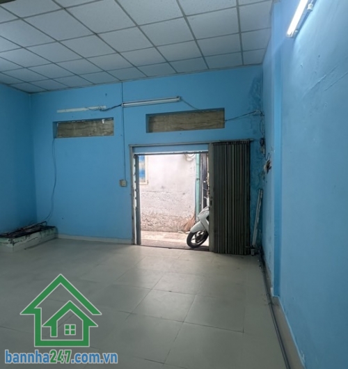 CHỈ 4,1 TỶ – TÂN BÌNH – NGANG HƠN 5M – GẦN MẶT TIỀN LẠC LONG QUÂN – HẺM OTO THÔNG NI SƯ HUỲNH LIÊN