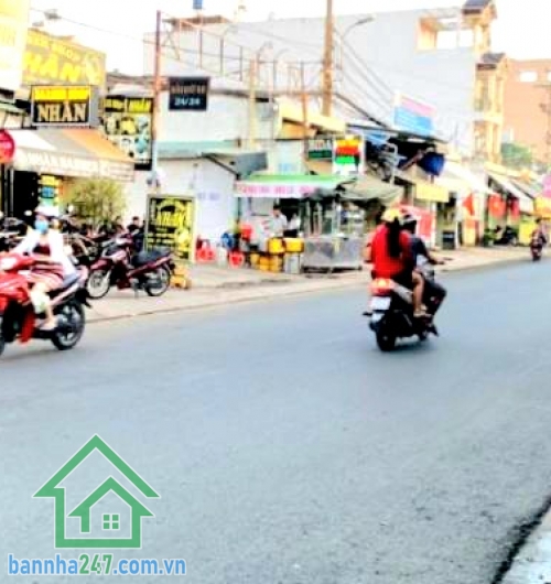 CHO THUÊ NHÀ NGUYÊN CĂN MTKD GÒ XOÀI – GẦN LÊ VĂN QUỚI – MÃ LÒ CỰC KỲ SẦM UẤT  Mặt bằng đẹp – lưu lượng khách đông – kinh doanh ngày đêm cực tốt! Diện tích: (4 x 11) - 2PN - 2WC. Mob 0933144037