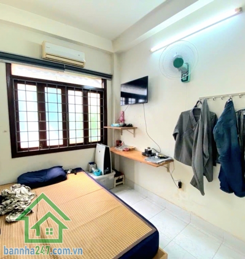 CHỈ 3,95 TỶ – CƯ XÁ NGUYỄN VĂN TRỖI – VIEW KÊNH NHIÊU LỘC – CẦU CÔNG LÝ – FULL NỘI THẤT - 2 PN - 1 PK rộng rãi 1 BẾP - 1 WC
