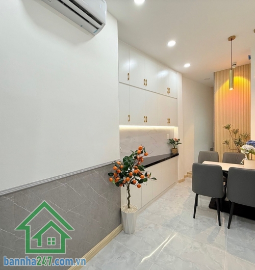 CHỈ 3,79 TỶ – TRUNG TÂM QUẬN 3 – CƯ XÁ ĐÔ THÀNH – 4 TẦNG HOÀN CÔNG ĐỦ – FULL NỘI THẤT – Ở NGAY 
