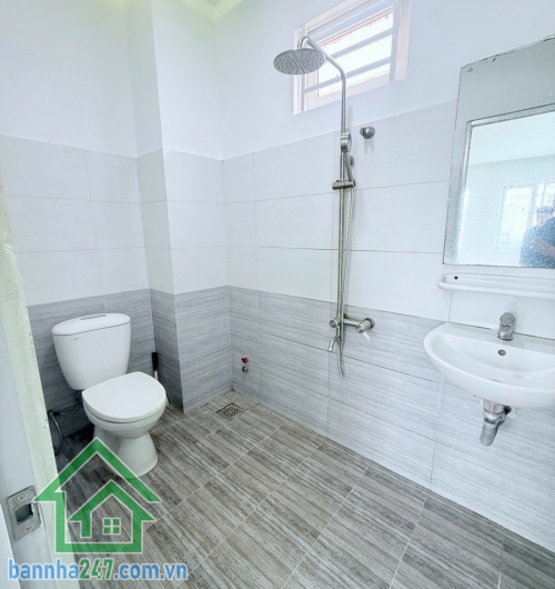 SIÊU HIẾM - NGANG 5M CỰC ĐẸP - KHU VIP TÂY THẠNH - TÂN PHÚ - NHÀ 3 TẦNG KIÊN CỐ - 45M² - SỔ HỒNG HOÀN CÔNG - CHỈ 5 TỶ