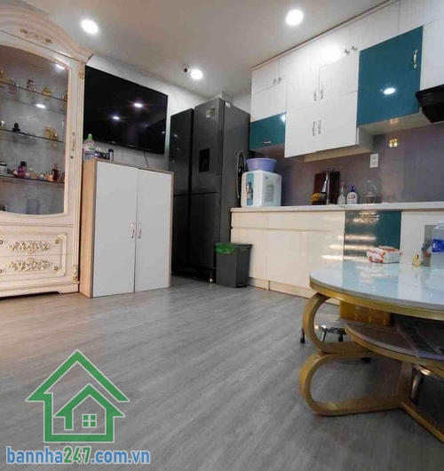 NHÀ ĐẸP HẺM XE TẢI ĐỒNG HỒ – NGANG HƠN 6M HIẾM GẶP – Ở NGAY – KINH DOANH TỐT – CHỈ 6,4 TỶ TL