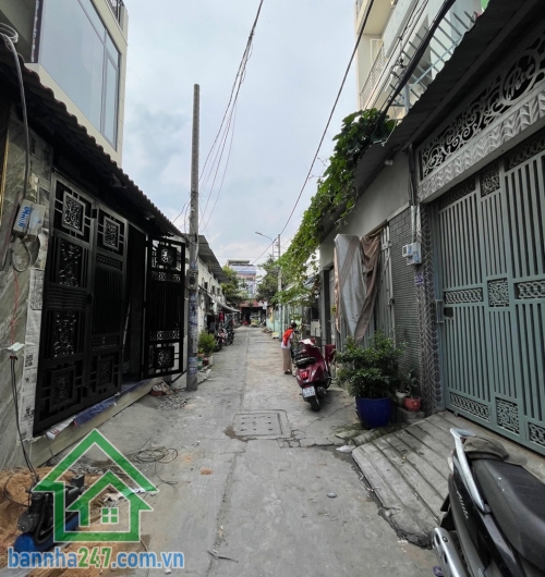 CHỈ 6,8 TỶ - HẺM 4M THÔNG – GIÁP TÂN PHÚ - DT: 65.5M² - NHÀ 3 TẦNG BTCT – (6,75 x 9,47)M – GẦN NGÃ TƯ BỐN XÃ - 4PN KHÉP KÍN - 5 WC