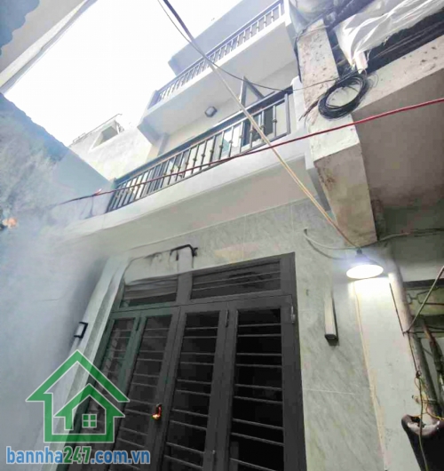 CHỈ 3,2 TỶ – LẠC LONG QUÂN – GẦN BẢY HIỀN – NHÀ MỚI XÂY 3 TẦNG – 2PN – SỔ RIÊNG