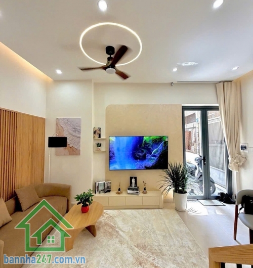 CHỈ 6,39 TỶ THƯƠNG LƯỢNG – NGANG HƠN 8M – NHÀ ĐẸP 2 TẦNG – TẶNG NỘI THẤT – XE HƠI ĐỖ CỬA – TRUNG TÂM TÂN BÌNH