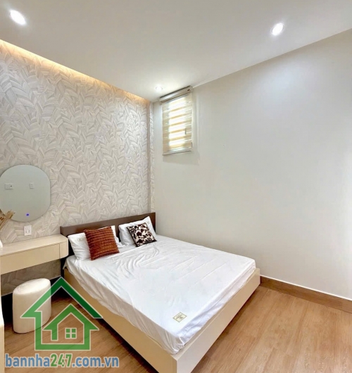 CHỈ 6,39 TỶ THƯƠNG LƯỢNG – NGANG HƠN 8M – NHÀ ĐẸP 2 TẦNG – TẶNG NỘI THẤT – XE HƠI ĐỖ CỬA – TRUNG TÂM TÂN BÌNH
