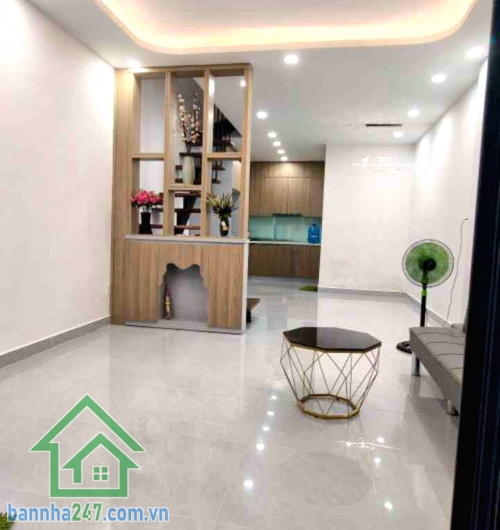 CHỈ 5,2 TỶ – HXH – NHÀ ĐẸP TÂN PHÚ – DT: 44M² (4 x 11) - 2 TẦNG - NGAY CỔNG TRƯỜNG TRÍ ĐỨC – SÁT CELADON CITY 