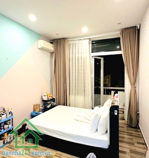 CHỈ 12,6 TỶ – MTKD TRẦN KHẮC CHÂN – GẦN HỒ VĂN HUÊ – PHÚ NHUẬN - DT: 66M² – 2 TẦNG