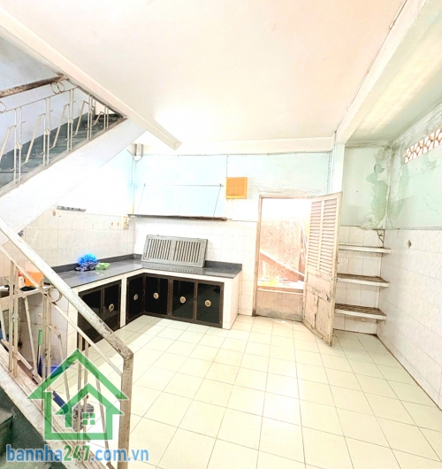 CHỈ 8,5 TỶ TL – NHÀ CHÍNH CHỦ LÂU ĐỜI – PHẠM VĂN HAI – KẾ CMT8 – GẦN QUẬN 10 – 3 MẶT THOÁNG - 72M² (3,9 x 17) - NỞ HẬU 4,5M