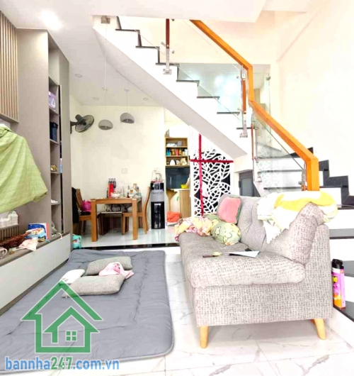 CHỈ 4,95 TỶ – HXH ĐỖ CỬA – NHÀ MỚI 2 TẦNG – GẦN 30M² – NỞ HẬU 4,4M – HOÀN CÔNG