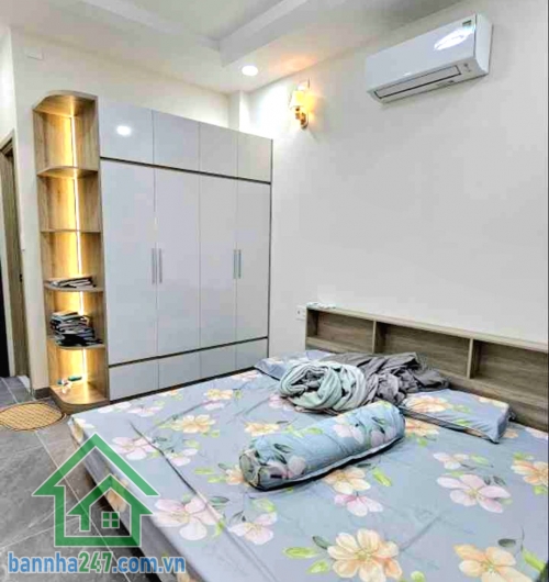 CHỈ 6,1 TỶ – NHÀ 4 TẦNG – HẺM XE TẢI 5M – SÁT MẶT TIỀN LẠC LONG QUÂN – 32M² 