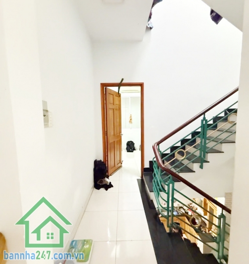 CHỈ 4,99 TỶ – NHÀ 3 TẦNG – HẺM 7M THÔNG – ĐƯỜNG SỐ 8 – BÌNH HƯNG HÒA B – GẦN AEON MALL  Vị trí cực đẹp: Ngay chợ Liên Khu 5-6, giáp Tân Phú, khu dân cư an ninh