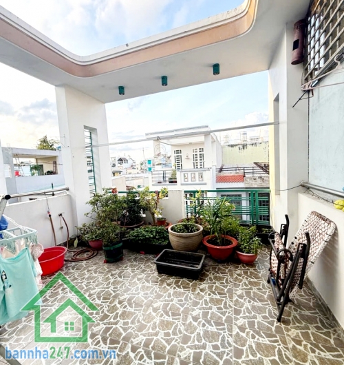 CHỈ 4,99 TỶ – NHÀ 3 TẦNG – HẺM 7M THÔNG – ĐƯỜNG SỐ 8 – BÌNH HƯNG HÒA B – GẦN AEON MALL  Vị trí cực đẹp: Ngay chợ Liên Khu 5-6, giáp Tân Phú, khu dân cư an ninh